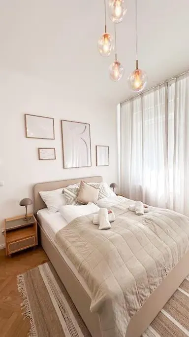 Comfortable 2 Bedroom Apartment Wiedeń